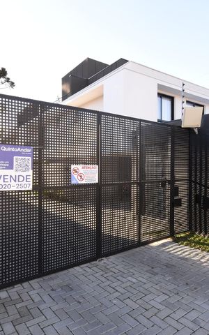 Casa de condomínio à venda com 136m², 3 quartos e 2 vagasPlaca