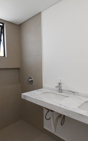 Casa de condomínio à venda com 136m², 3 quartos e 2 vagasBanheiro da Suíte