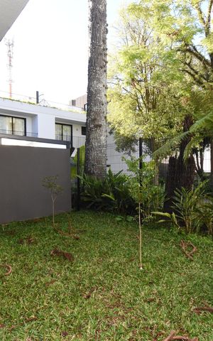 Casa de condomínio à venda com 136m², 3 quartos e 2 vagasÁrea externa