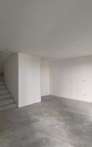 Casa de condomínio à venda com 136m², 3 quartos e 2 vagasSala e Cozinha