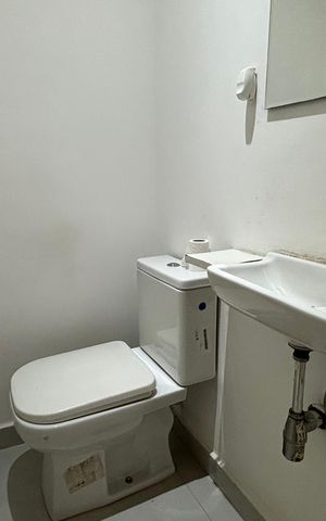 Casa à venda com 130m², 2 quartos e 1 vaga Casa à venda com 130m², 2 quartos e 1 vagaLavabo
