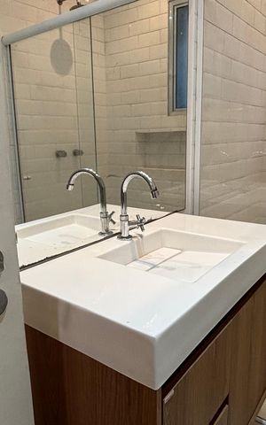 Casa à venda com 130m², 2 quartos e 1 vaga Casa à venda com 130m², 2 quartos e 1 vagaBanheiro