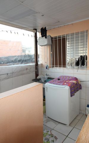 Casa à venda com 40m², 2 quartos e sem vagaÁrea de Serviço
