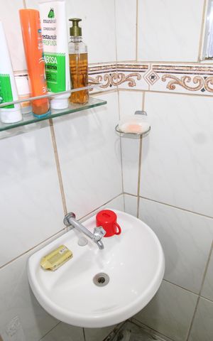 Casa à venda com 40m², 2 quartos e sem vagaBanheiro