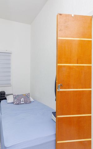 Casa à venda com 270m², 4 quartos e 2 vagas Casa à venda com 270m², 4 quartos e 2 vagasQuarto 1 Casa 3