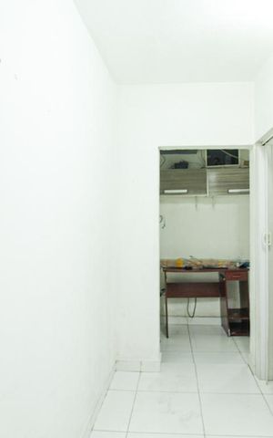 Casa para alugar com 65m², 2 quartos e sem vaga Casa para alugar com 65m², 2 quartos e sem vagaCorredor