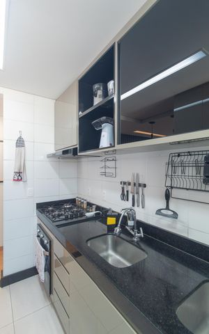 Apartamento à venda com 49m², 2 quartos e 2 vagas Apartamento à venda com 49m², 2 quartos e 2 vagasCozinha e Área de Serviço