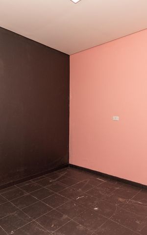 Casa à venda com 82m², 2 quartos e 1 vagaEdícula