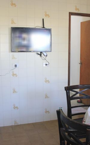 Casa à venda com 140m², 3 quartos e 2 vagasCozinha 