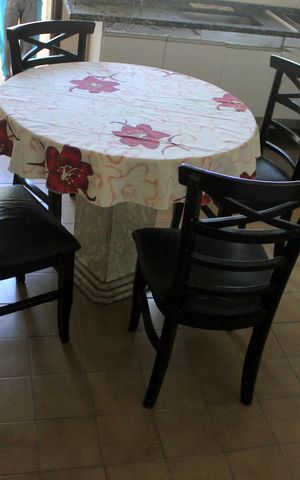 Casa à venda com 140m², 3 quartos e 2 vagasCozinha 