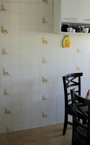 Casa à venda com 140m², 3 quartos e 2 vagasCozinha 