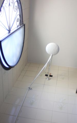 Casa à venda com 140m², 3 quartos e 2 vagasBanheiro social 