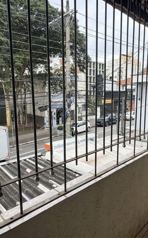 Casa para alugar com 150m², 2 quartos e 1 vaga Casa para alugar com 150m², 2 quartos e 1 vagaVaranda