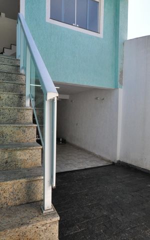 Casa à venda com 142m², 3 quartos e 3 vagasGaragem