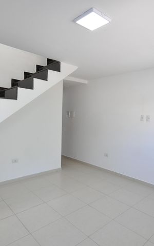 Casa à venda com 142m², 3 quartos e 3 vagasSala