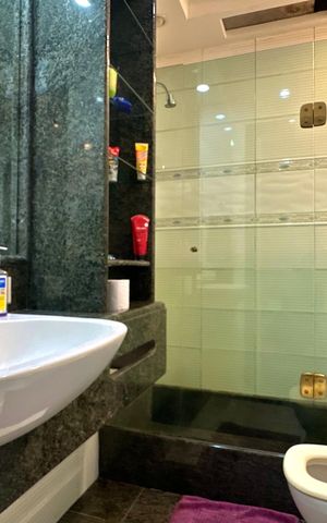 Apartamento para alugar com 403m², 4 quartos e 1 vaga