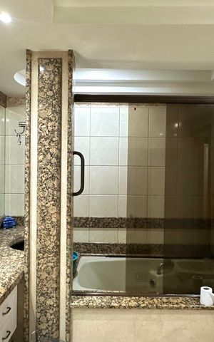 Apartamento para alugar com 403m², 4 quartos e 1 vaga