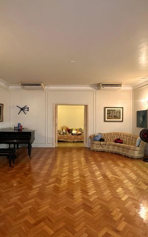 Apartamento para alugar com 403m², 4 quartos e 1 vaga