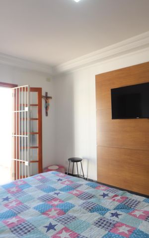 Casa à venda com 196m², 3 quartos e 2 vagasSuíte