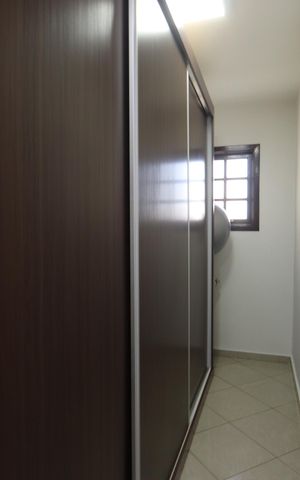 Casa à venda com 196m², 3 quartos e 2 vagasCloset da Suíte