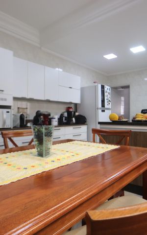 Casa à venda com 196m², 3 quartos e 2 vagasCopa