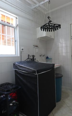 Casa à venda com 196m², 3 quartos e 2 vagasLavanderia