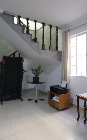 Casa à venda com 196m², 3 quartos e 2 vagasSala