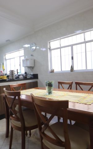 Casa à venda com 196m², 3 quartos e 2 vagasCopa