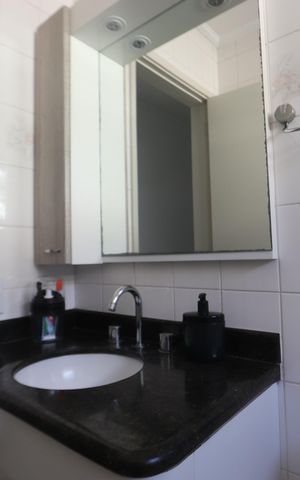 Casa à venda com 196m², 3 quartos e 2 vagasBanheiro Social