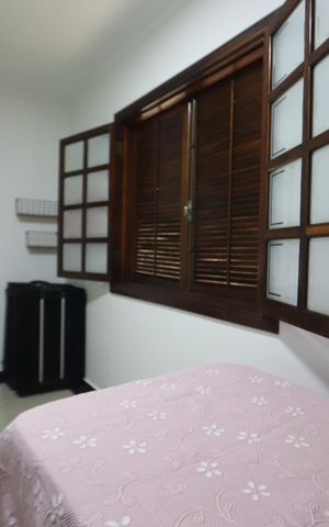 Casa à venda com 196m², 3 quartos e 2 vagasQuarto 3