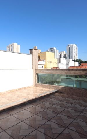 Casa à venda com 196m², 3 quartos e 2 vagasVaranda da Suíte