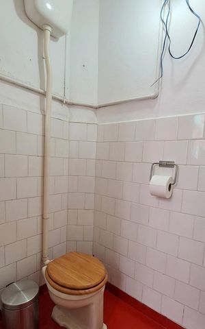 Casa à venda com 99m², 2 quartos e 1 vaga Casa à venda com 99m², 2 quartos e 1 vagaBanheiro