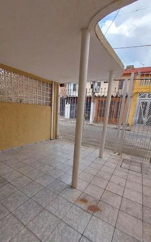 Casa à venda com 99m², 2 quartos e 1 vaga Casa à venda com 99m², 2 quartos e 1 vagaGaragem