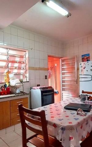 Casa à venda com 99m², 2 quartos e 1 vaga Casa à venda com 99m², 2 quartos e 1 vagaCozinha