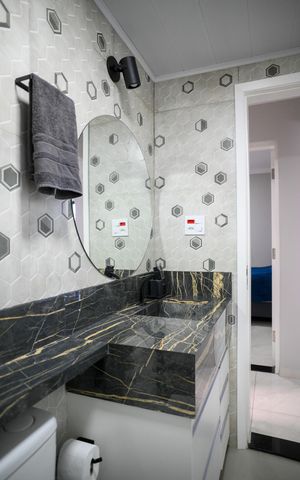 Apartamento à venda com 65m², 2 quartos e 1 vaga Apartamento à venda com 65m², 2 quartos e 1 vagaBanheiro