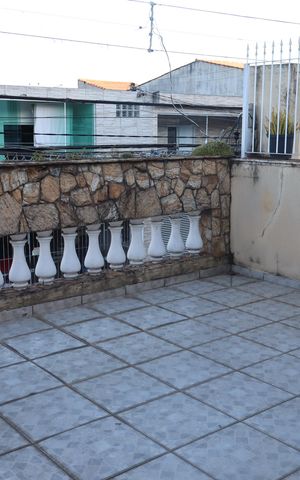 Casa à venda com 125m², 3 quartos e 2 vagasVaranda