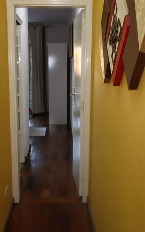 Casa à venda com 125m², 3 quartos e 2 vagasCorredor