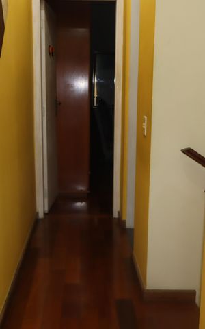 Casa à venda com 125m², 3 quartos e 2 vagasCorredor