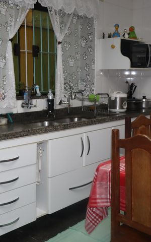 Casa à venda com 125m², 3 quartos e 2 vagasCozinha