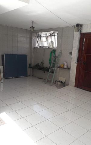 Casa à venda com 70m², 2 quartos e 4 vagas Casa à venda com 70m², 2 quartos e 4 vagasÁrea de serviço