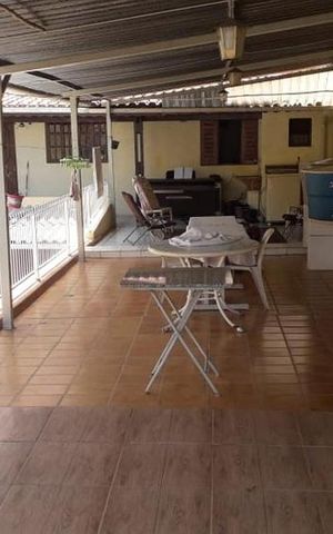 Casa à venda com 70m², 2 quartos e 4 vagas Casa à venda com 70m², 2 quartos e 4 vagasÁrea externa