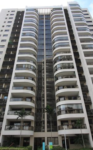 Apartamento à venda com 86m², 2 quartos e 1 vagaFachada