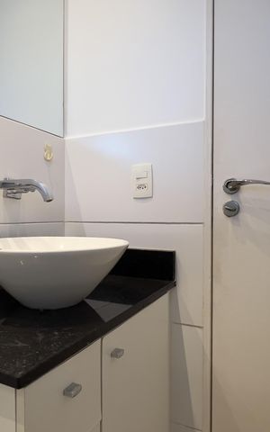 Apartamento para alugar com 38m², 1 quarto e 1 vaga Apartamento para alugar com 38m², 1 quarto e 1 vagaBanheiro social