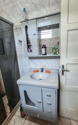 Apartamento à venda com 160m², 2 quartos e sem vaga Apartamento à venda com 160m², 2 quartos e sem vagaBanheiro