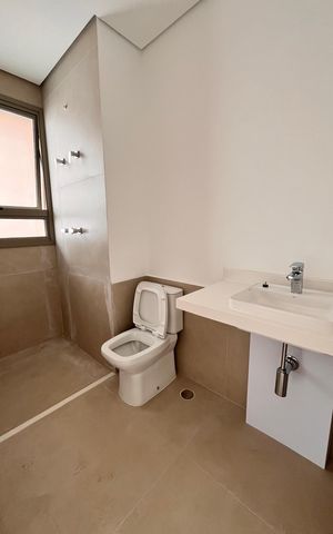 Apartamento à venda com 156m², 3 quartos e 3 vagas Apartamento à venda com 156m², 3 quartos e 3 vagasBanheiro
