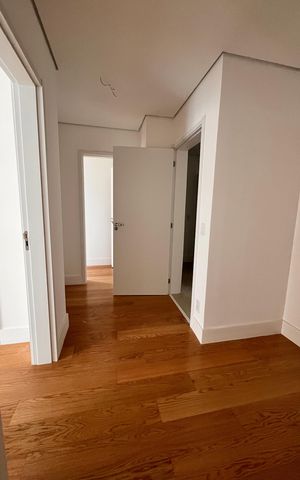 Apartamento à venda com 156m², 3 quartos e 3 vagas Apartamento à venda com 156m², 3 quartos e 3 vagasQuarto