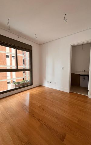 Apartamento à venda com 156m², 3 quartos e 3 vagas Apartamento à venda com 156m², 3 quartos e 3 vagasQuarto