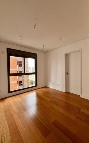 Apartamento à venda com 156m², 3 quartos e 3 vagas Apartamento à venda com 156m², 3 quartos e 3 vagasQuarto