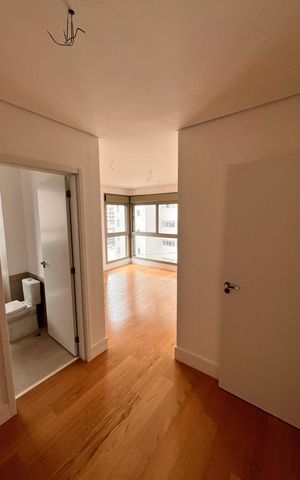 Apartamento à venda com 156m², 3 quartos e 3 vagas Apartamento à venda com 156m², 3 quartos e 3 vagasQuarto