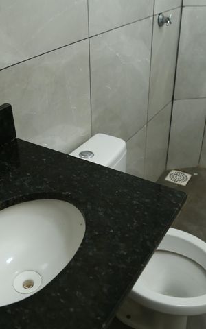 Casa à venda com 210m², 5 quartos e 4 vagasBanheiro - andar inferior